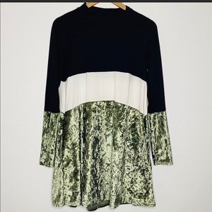 Eldridge Velvet Babydoll Dress. Small